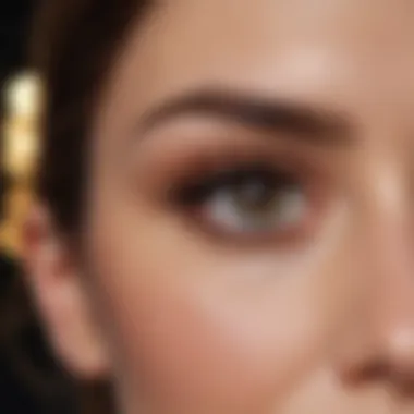 Elegance in Every Detail Sophisticated lash extension kit with sleek design